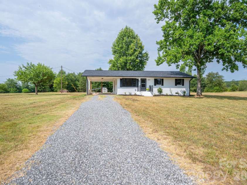 3331 Hog Hill Road, Vale, NC 28168.  MLS# CAR4401712, YatesRealty ID 38729. 