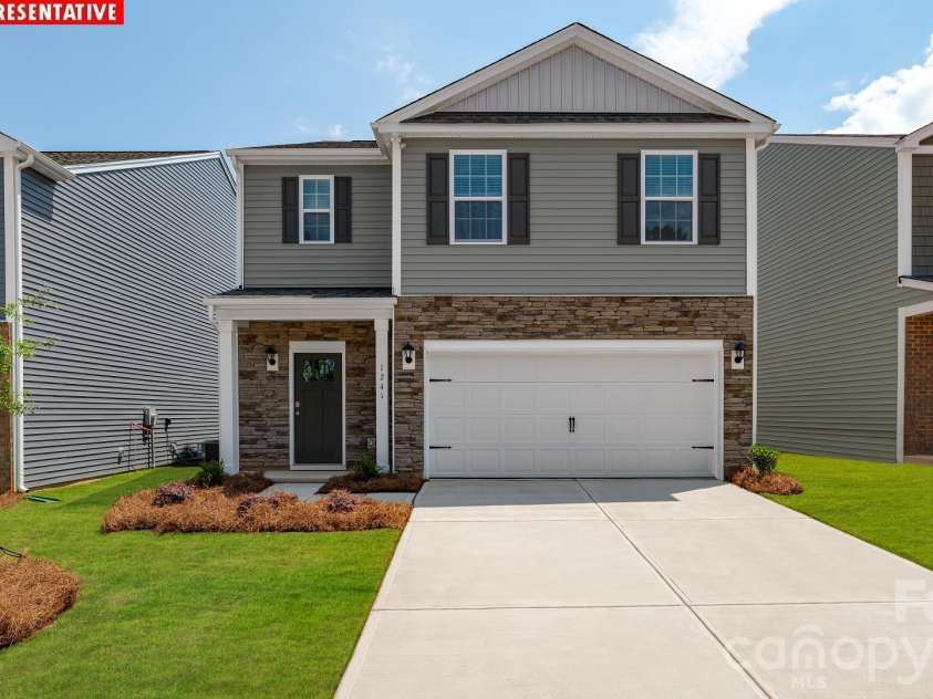 13145 Bristlehead Way, Charlotte, NC 28215.  MLS# CAR4321721, YatesRealty ID 3873. 