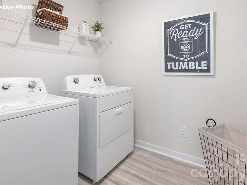 13145 Bristlehead Way, Charlotte, NC 28215.  MLS# CAR4321721, YatesRealty ID 3873. 