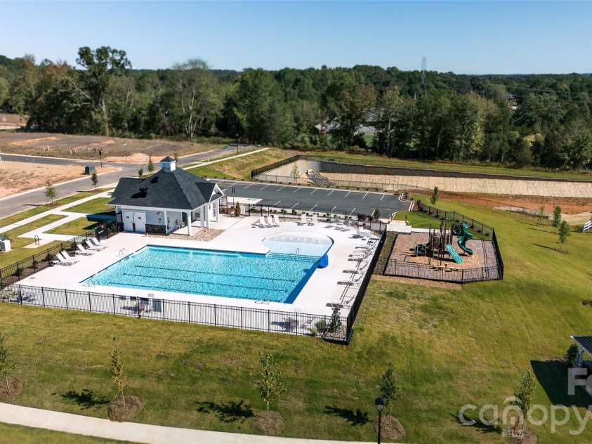 13145 Bristlehead Way, Charlotte, NC 28215.  MLS# CAR4321721, YatesRealty ID 3873. 