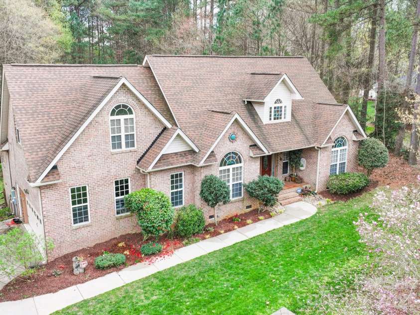 7184 Seagrass Circle, Denver, NC 28037.  MLS# CAR4352991, YatesRealty ID 3873. 