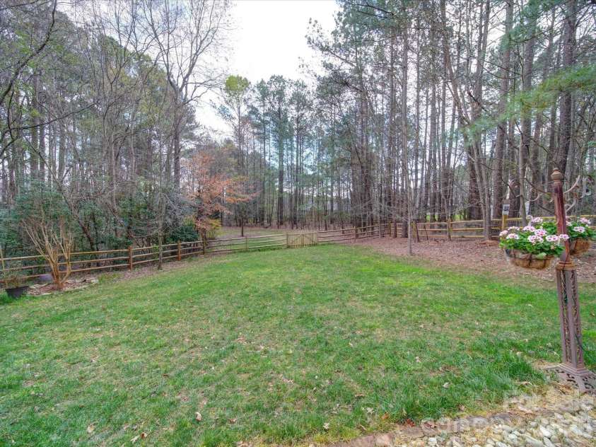 7184 Seagrass Circle, Denver, NC 28037.  MLS# CAR4352991, YatesRealty ID 3873. 
