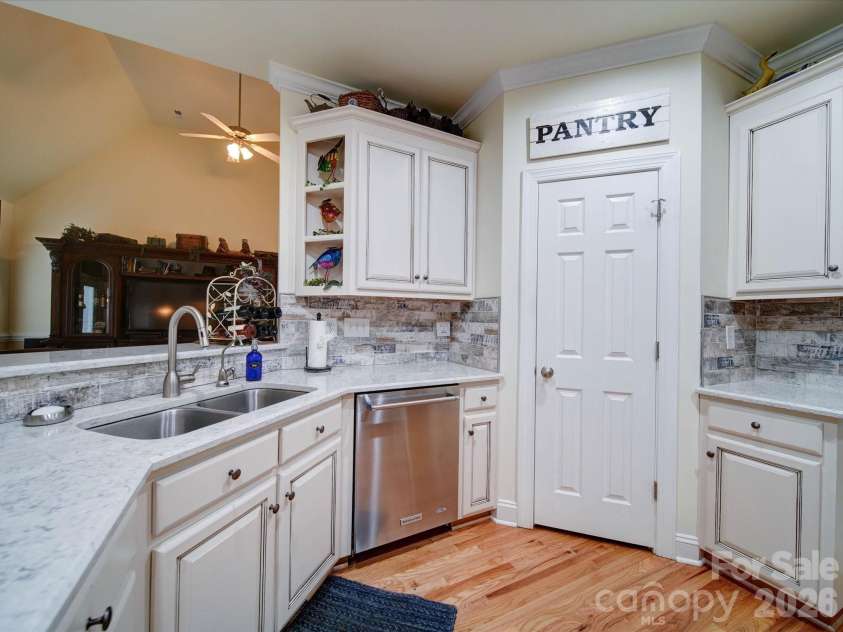7184 Seagrass Circle, Denver, NC 28037.  MLS# CAR4352991, YatesRealty ID 3873. 