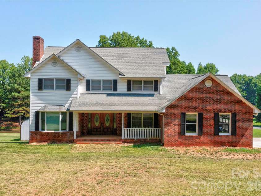 3010 Eaker Drive, Cherryville, NC 28021.  MLS# CAR4399577, YatesRealty ID 38730. 