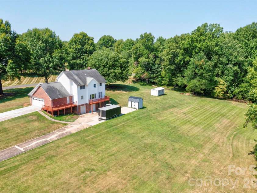 3010 Eaker Drive, Cherryville, NC 28021.  MLS# CAR4399577, YatesRealty ID 38730. 
