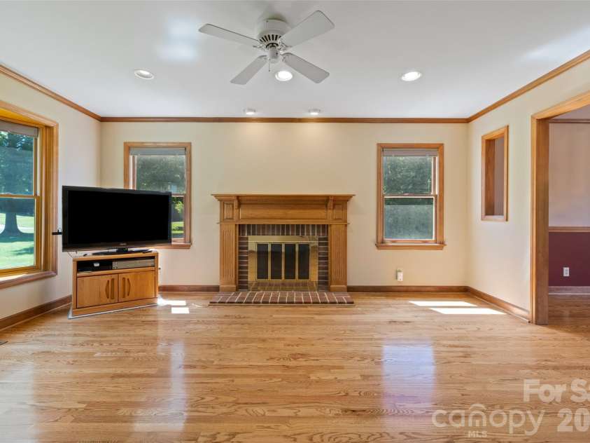 3010 Eaker Drive, Cherryville, NC 28021.  MLS# CAR4399577, YatesRealty ID 38730. 
