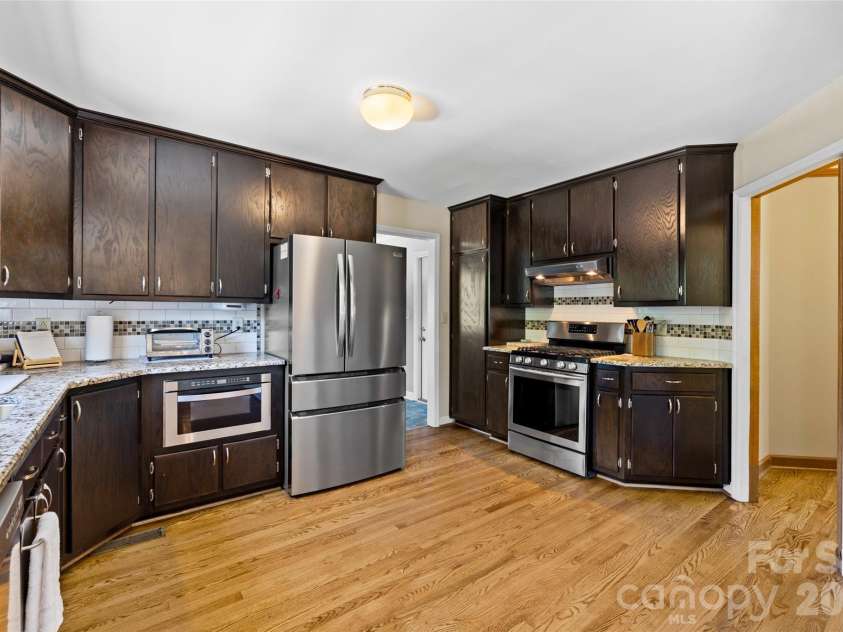 3010 Eaker Drive, Cherryville, NC 28021.  MLS# CAR4399577, YatesRealty ID 38730. 