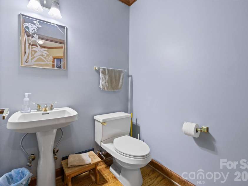 3010 Eaker Drive, Cherryville, NC 28021.  MLS# CAR4399577, YatesRealty ID 38730. 