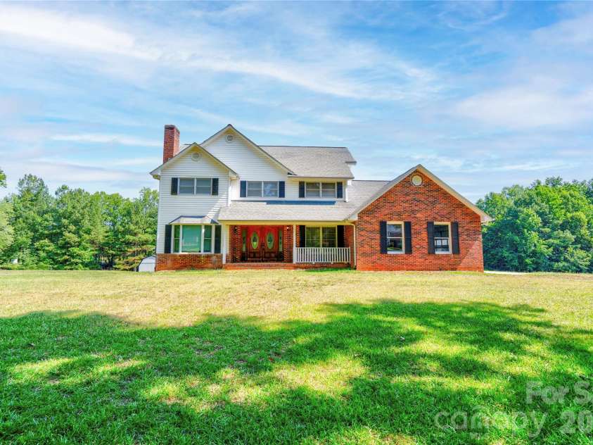 3010 Eaker Drive, Cherryville, NC 28021.  MLS# CAR4399577, YatesRealty ID 38730. 