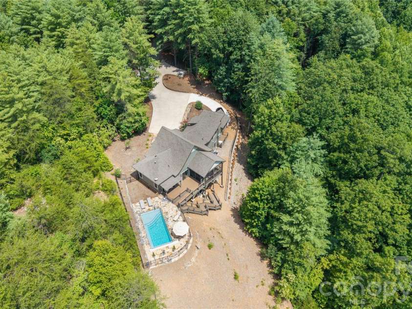 111 Lookout Point, Nebo, NC 28761.  MLS# CAR4403456, YatesRealty ID 38732. 