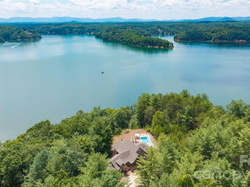 111 Lookout Point, Nebo, NC 28761.  MLS# CAR4403456, YatesRealty ID 38732. 