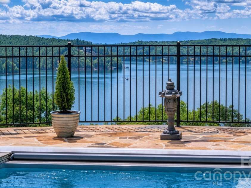111 Lookout Point, Nebo, NC 28761.  MLS# CAR4403456, YatesRealty ID 38732. 