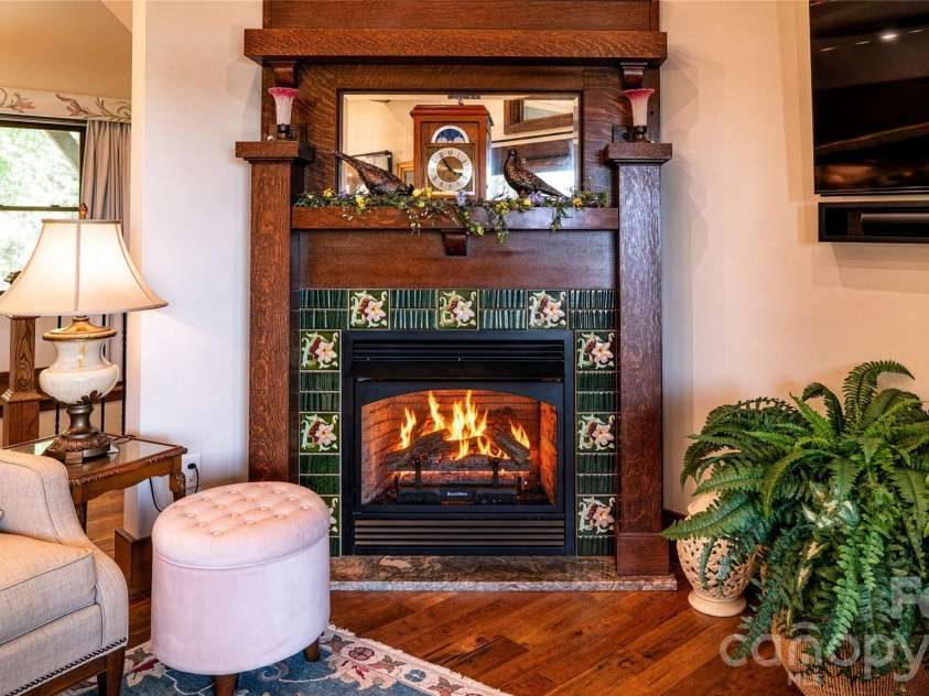 111 Lookout Point, Nebo, NC 28761.  MLS# CAR4403456, YatesRealty ID 38732. 