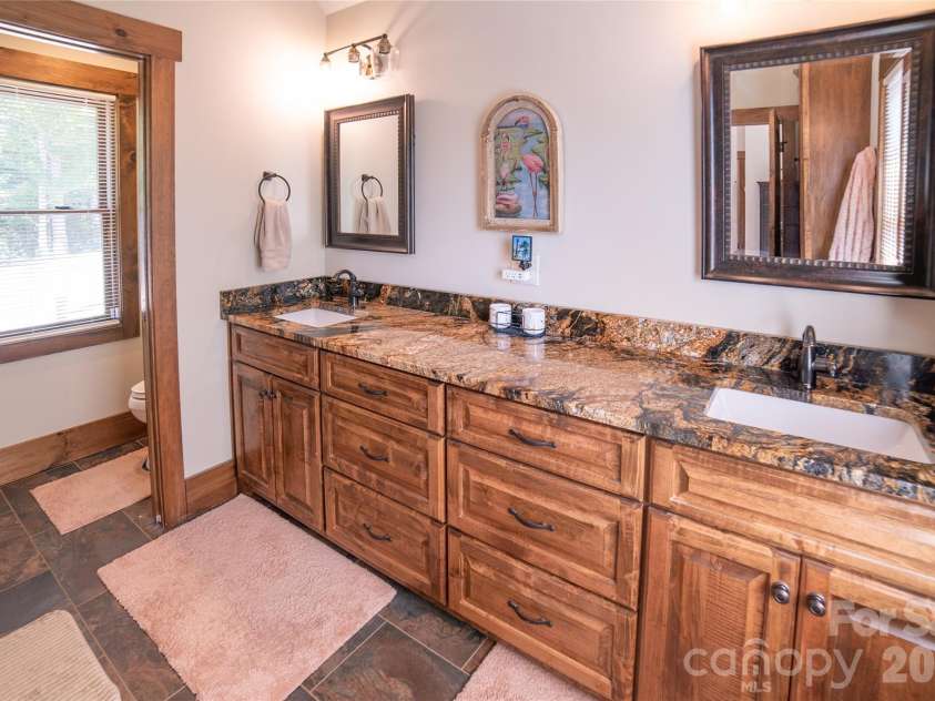 111 Lookout Point, Nebo, NC 28761.  MLS# CAR4403456, YatesRealty ID 38732. 