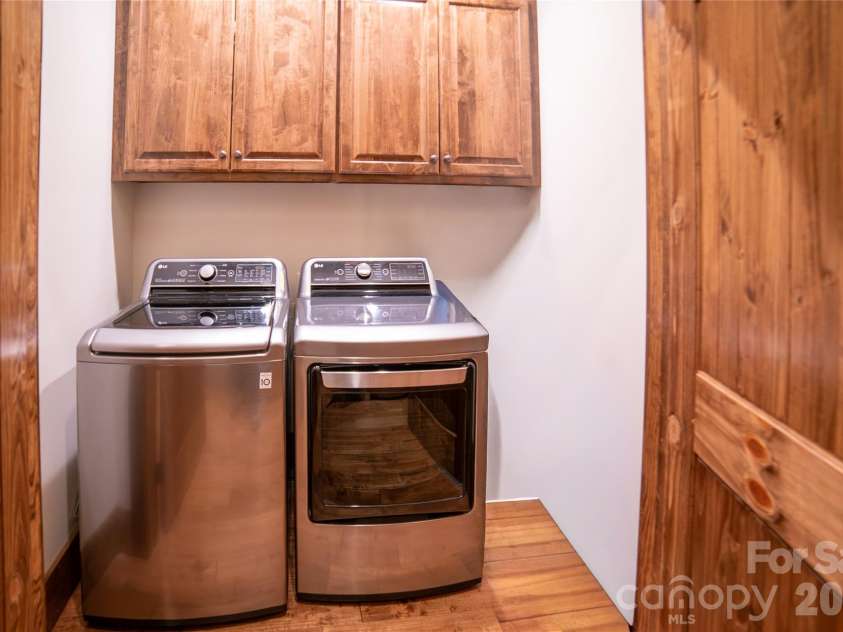 111 Lookout Point, Nebo, NC 28761.  MLS# CAR4403456, YatesRealty ID 38732. 