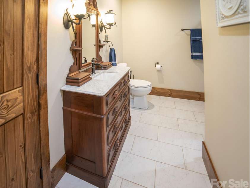 111 Lookout Point, Nebo, NC 28761.  MLS# CAR4403456, YatesRealty ID 38732. 