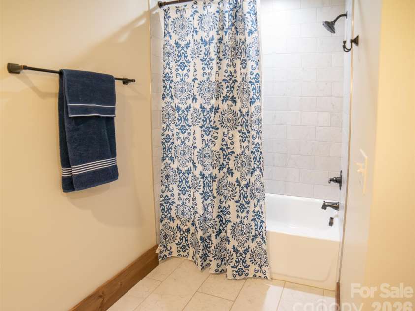 111 Lookout Point, Nebo, NC 28761.  MLS# CAR4403456, YatesRealty ID 38732. 