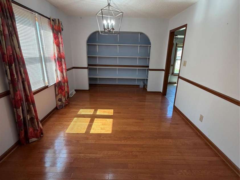 123 Valley Oaks Drive, Advance, NC 27006.  MLS# CAR4401704, YatesRealty ID 38733. 
