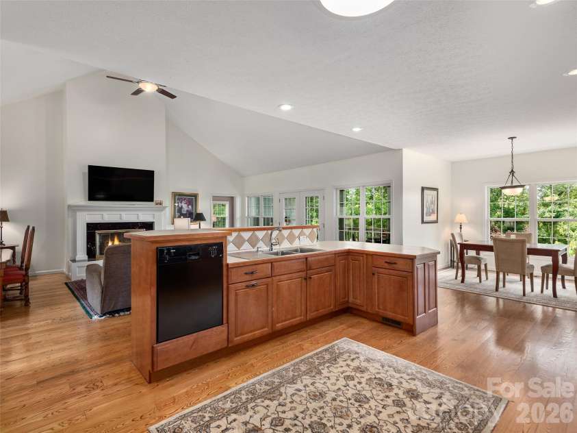 84 Red Cedar Drive, Hendersonville, NC 28792.  MLS# CAR4403937, YatesRealty ID 38735. 