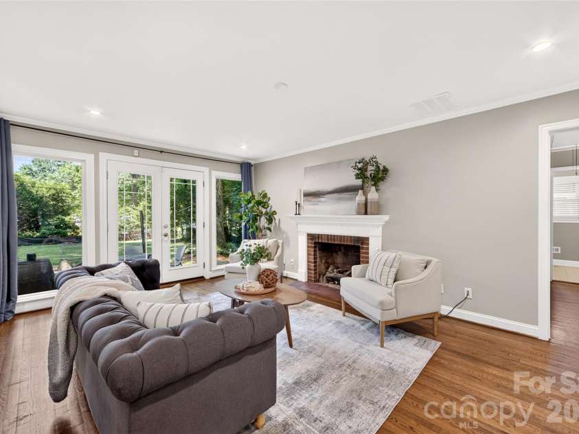 5001 Milford Road, Charlotte, NC 28210.  MLS# CAR4403484, YatesRealty ID 38737. 
