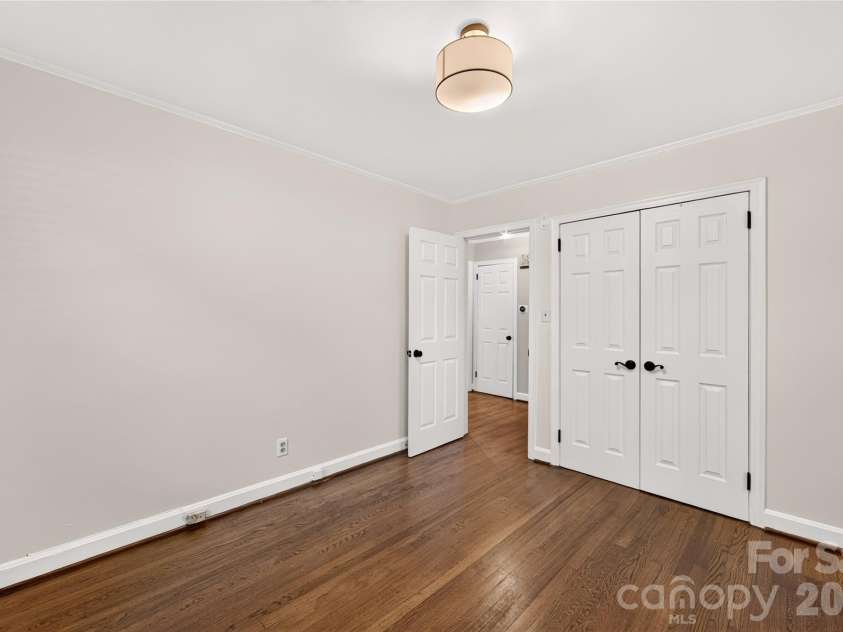 5001 Milford Road, Charlotte, NC 28210.  MLS# CAR4403484, YatesRealty ID 38737. 