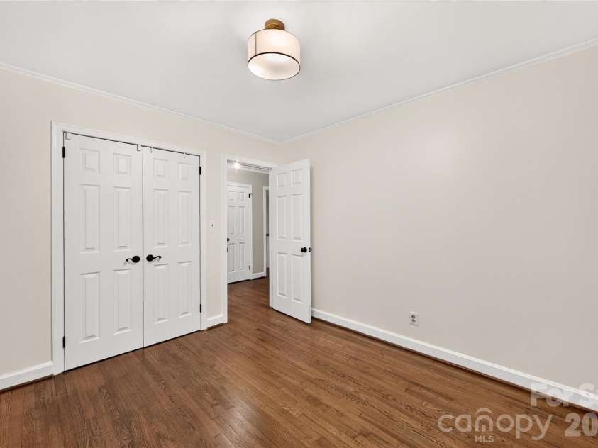 5001 Milford Road, Charlotte, NC 28210.  MLS# CAR4403484, YatesRealty ID 38737. 