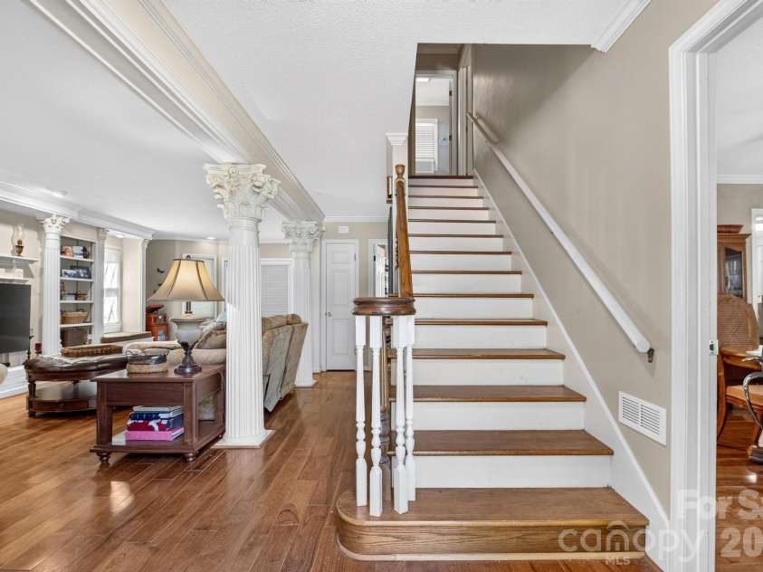 1001 Plantation Drive, Lenoir, NC 28645.  MLS# CAR4405455, YatesRealty ID 38738. 