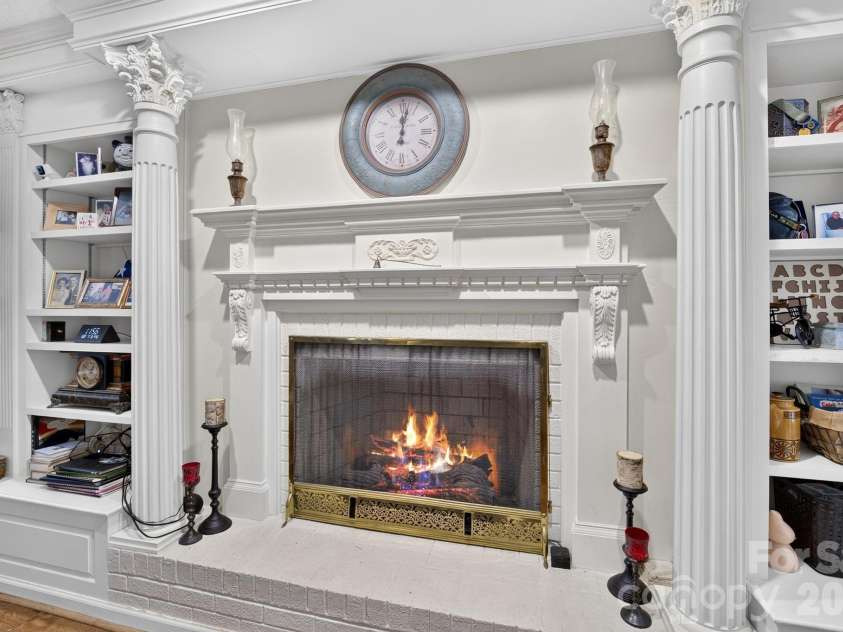 1001 Plantation Drive, Lenoir, NC 28645.  MLS# CAR4405455, YatesRealty ID 38738. 