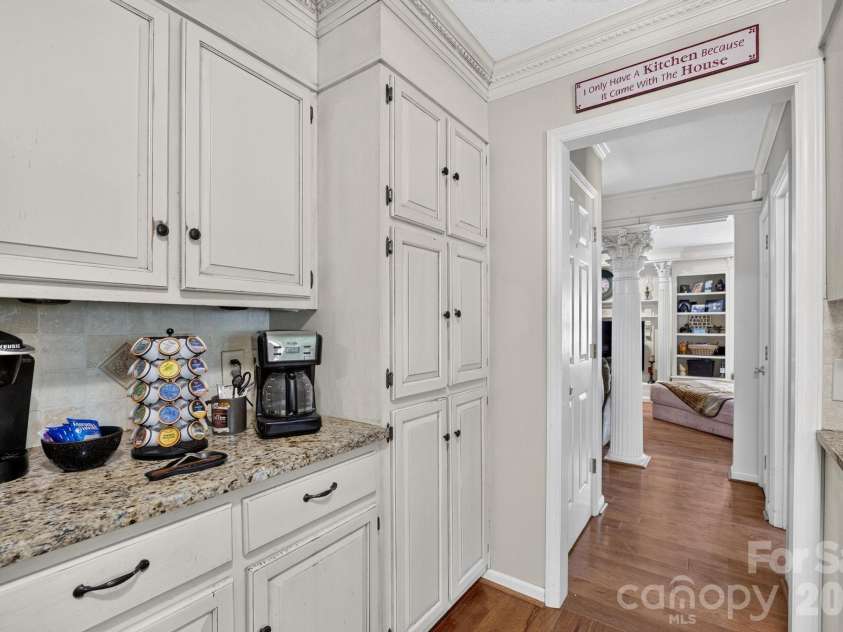 1001 Plantation Drive, Lenoir, NC 28645.  MLS# CAR4405455, YatesRealty ID 38738. 