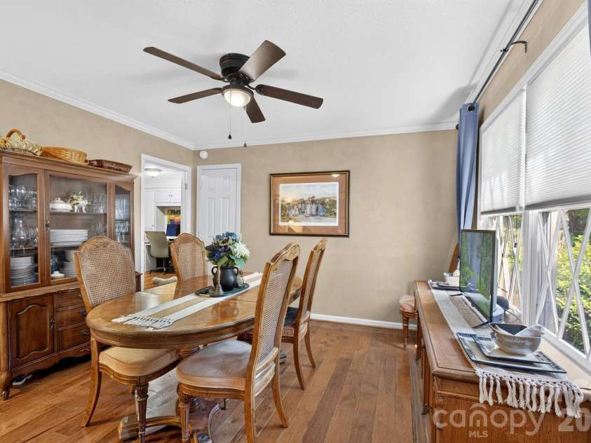 1001 Plantation Drive, Lenoir, NC 28645.  MLS# CAR4405455, YatesRealty ID 38738. 