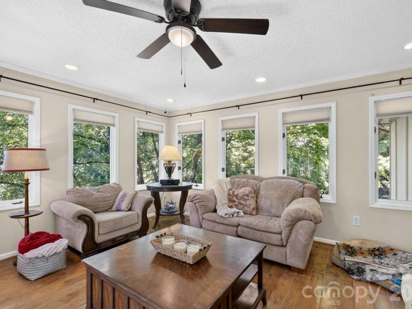 1001 Plantation Drive, Lenoir, NC 28645.  MLS# CAR4405455, YatesRealty ID 38738. 