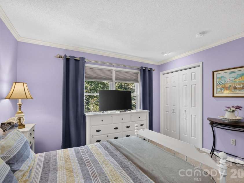 1001 Plantation Drive, Lenoir, NC 28645.  MLS# CAR4405455, YatesRealty ID 38738. 