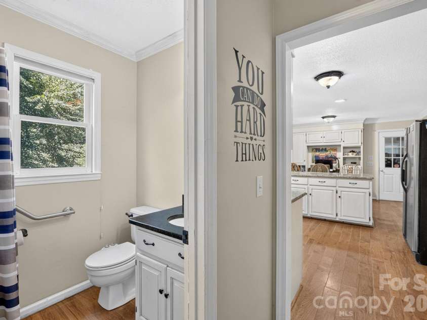 1001 Plantation Drive, Lenoir, NC 28645.  MLS# CAR4405455, YatesRealty ID 38738. 