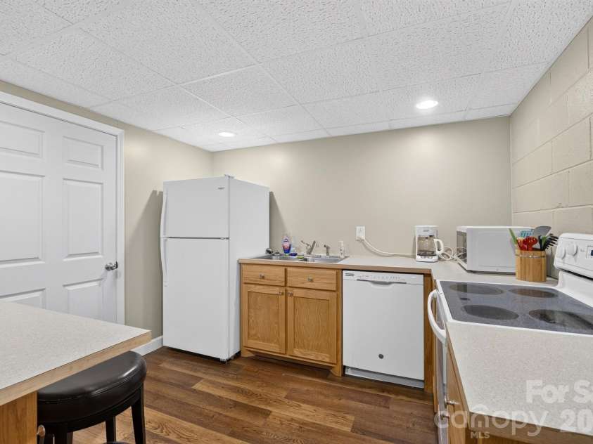 1001 Plantation Drive, Lenoir, NC 28645.  MLS# CAR4405455, YatesRealty ID 38738. Basement Kitchen