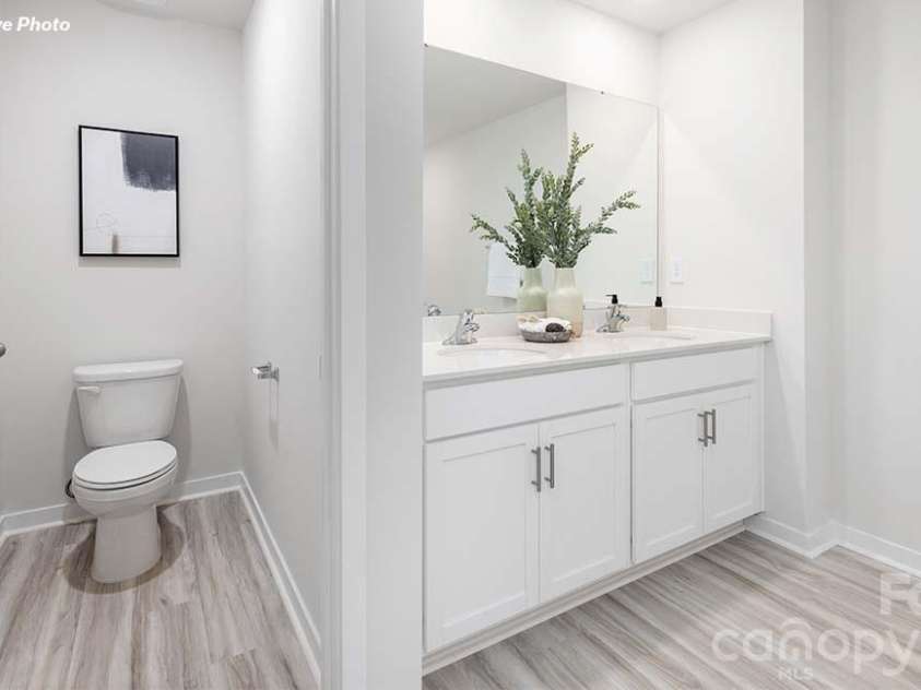 15151 Puffin Court, Charlotte, NC 28215.  MLS# CAR4327410, YatesRealty ID 3874. 