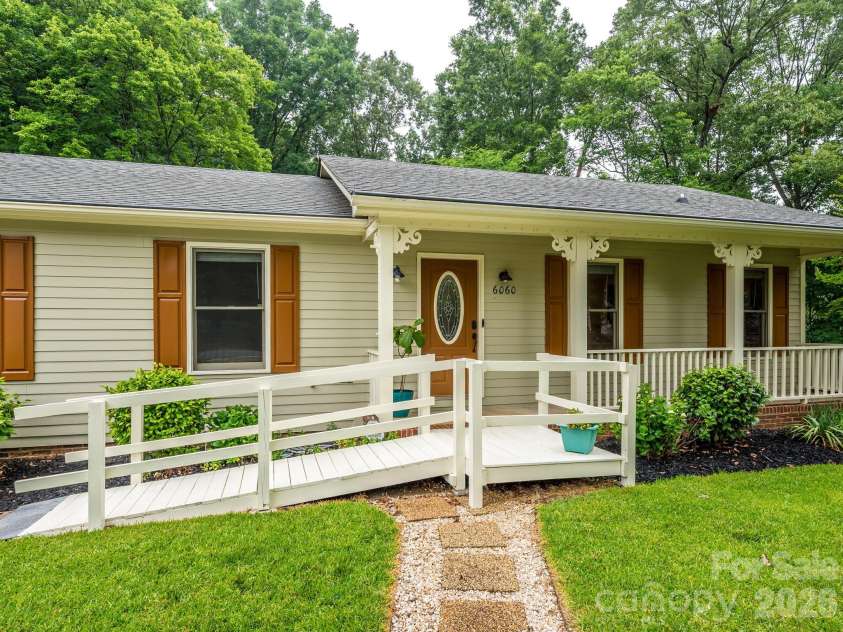 6060 Acadian Woods Drive, Charlotte, NC 28227.  MLS# CAR4385264, YatesRealty ID 38740. 