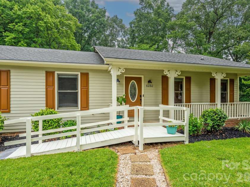 6060 Acadian Woods Drive, Charlotte, NC 28227.  MLS# CAR4385264, YatesRealty ID 38740. 