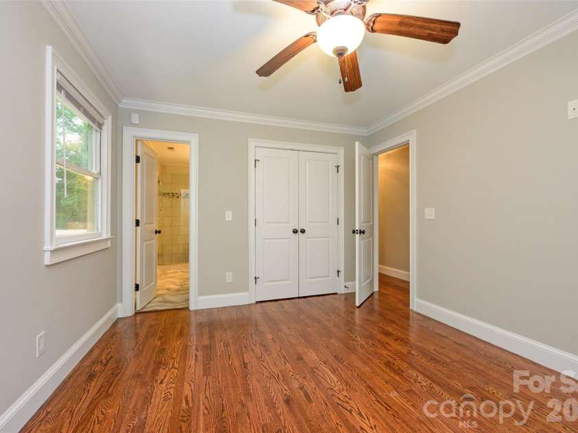 6060 Acadian Woods Drive, Charlotte, NC 28227.  MLS# CAR4385264, YatesRealty ID 38740. 