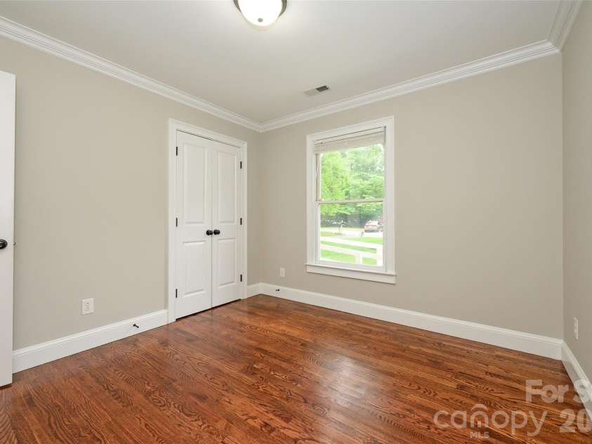 6060 Acadian Woods Drive, Charlotte, NC 28227.  MLS# CAR4385264, YatesRealty ID 38740. 