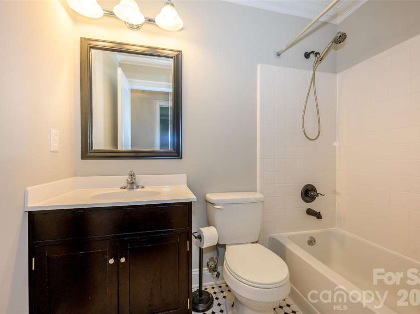 6060 Acadian Woods Drive, Charlotte, NC 28227.  MLS# CAR4385264, YatesRealty ID 38740. 