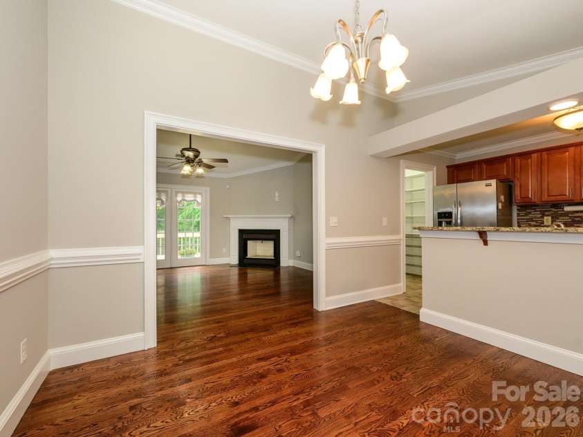 6060 Acadian Woods Drive, Charlotte, NC 28227.  MLS# CAR4385264, YatesRealty ID 38740. Dining Area