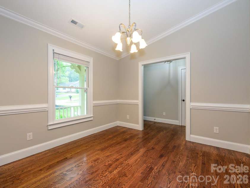 6060 Acadian Woods Drive, Charlotte, NC 28227.  MLS# CAR4385264, YatesRealty ID 38740. Dining Area