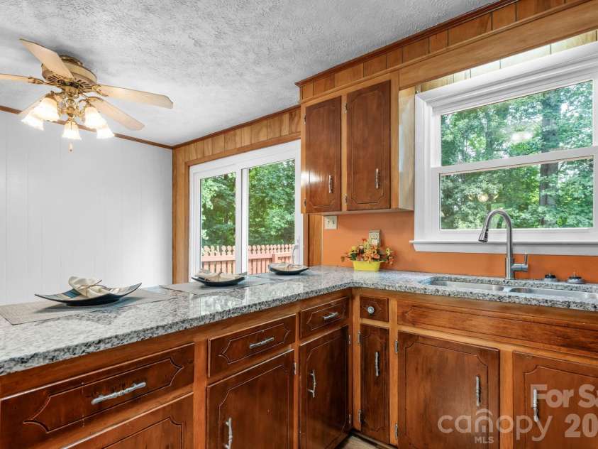 2428 Cedar Valley Drive, Conover, NC 28613.  MLS# CAR4402625, YatesRealty ID 38741. 