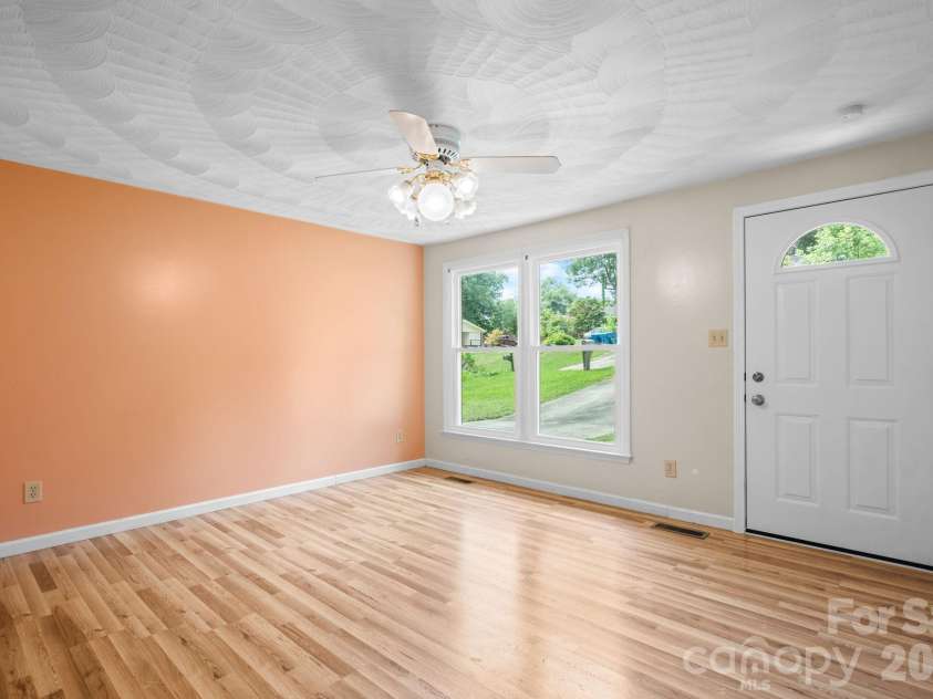2428 Cedar Valley Drive, Conover, NC 28613.  MLS# CAR4402625, YatesRealty ID 38741. 