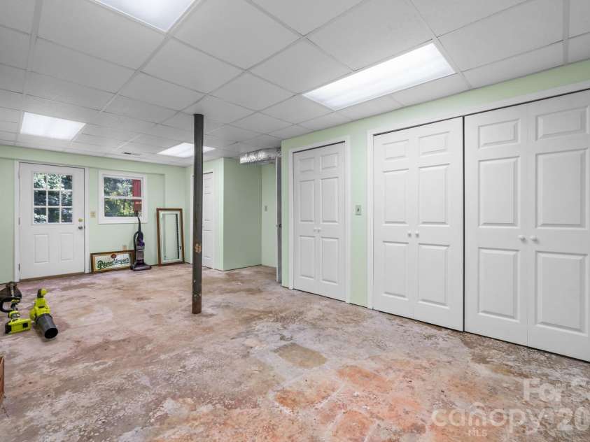 2428 Cedar Valley Drive, Conover, NC 28613.  MLS# CAR4402625, YatesRealty ID 38741. 