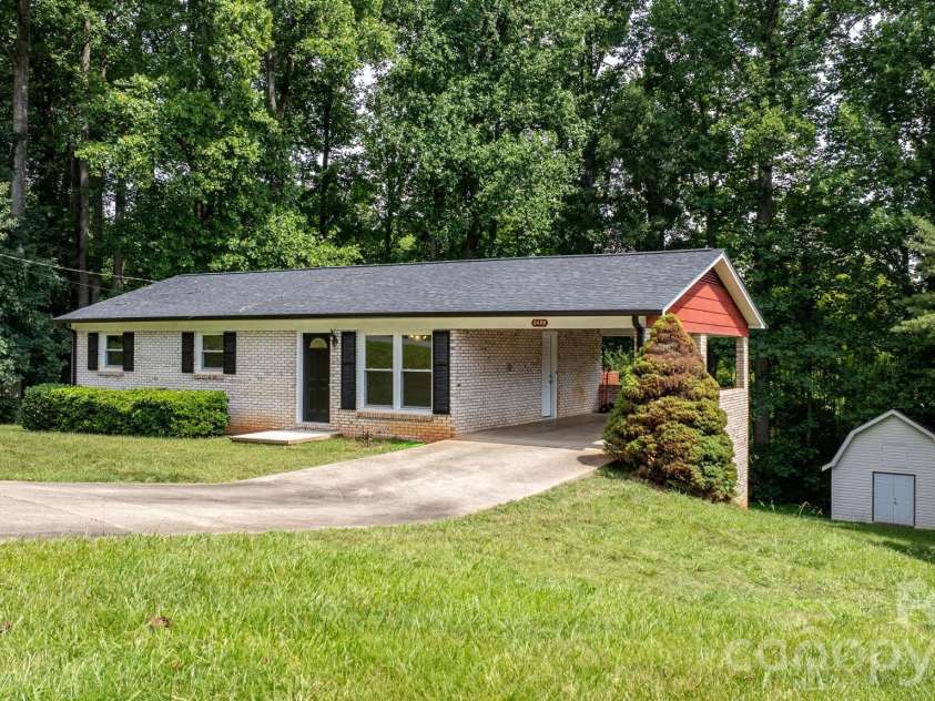 2428 Cedar Valley Drive, Conover, NC 28613.  MLS# CAR4402625, YatesRealty ID 38741. 