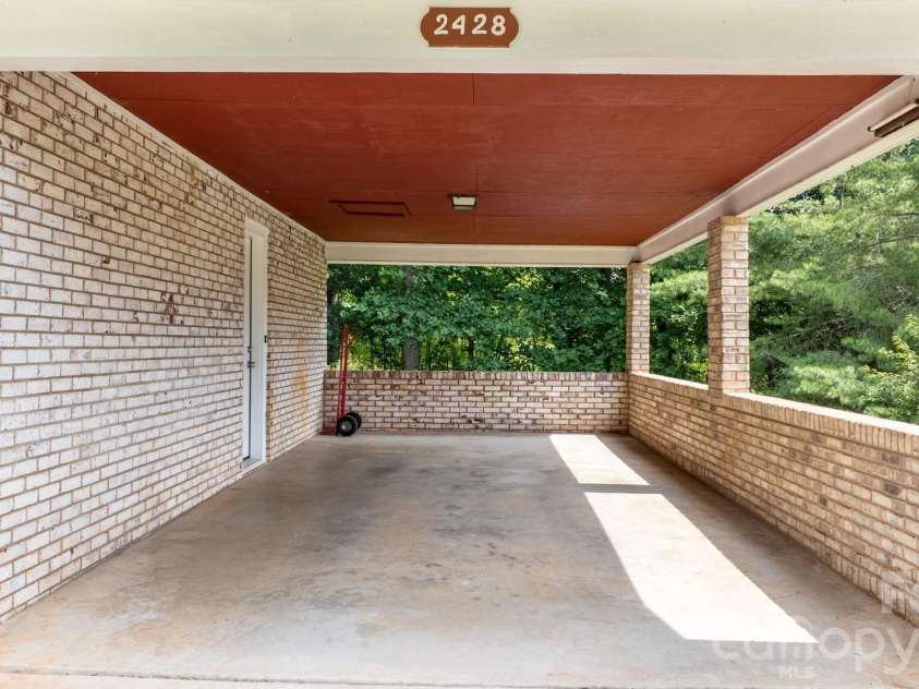 2428 Cedar Valley Drive, Conover, NC 28613.  MLS# CAR4402625, YatesRealty ID 38741. 