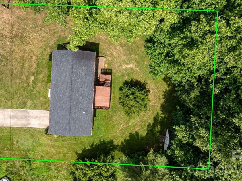 2428 Cedar Valley Drive, Conover, NC 28613.  MLS# CAR4402625, YatesRealty ID 38741. 