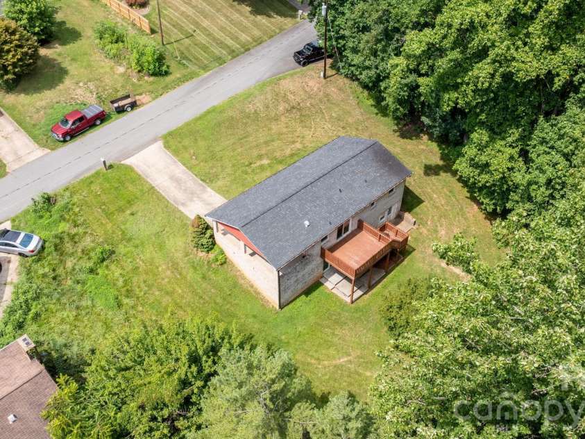 2428 Cedar Valley Drive, Conover, NC 28613.  MLS# CAR4402625, YatesRealty ID 38741. 