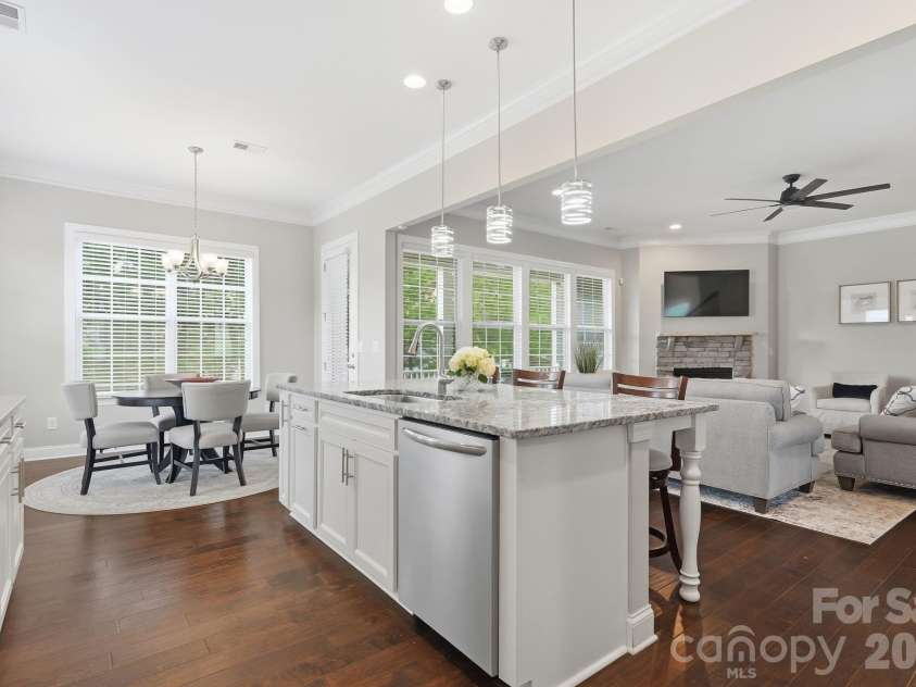 2498 Creekview Drive, Waxhaw, NC 28173.  MLS# CAR4403049, YatesRealty ID 38743. 